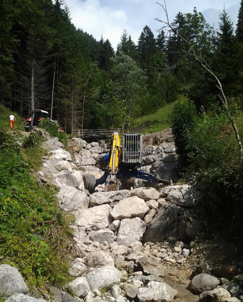 Construction de barrages en blocs